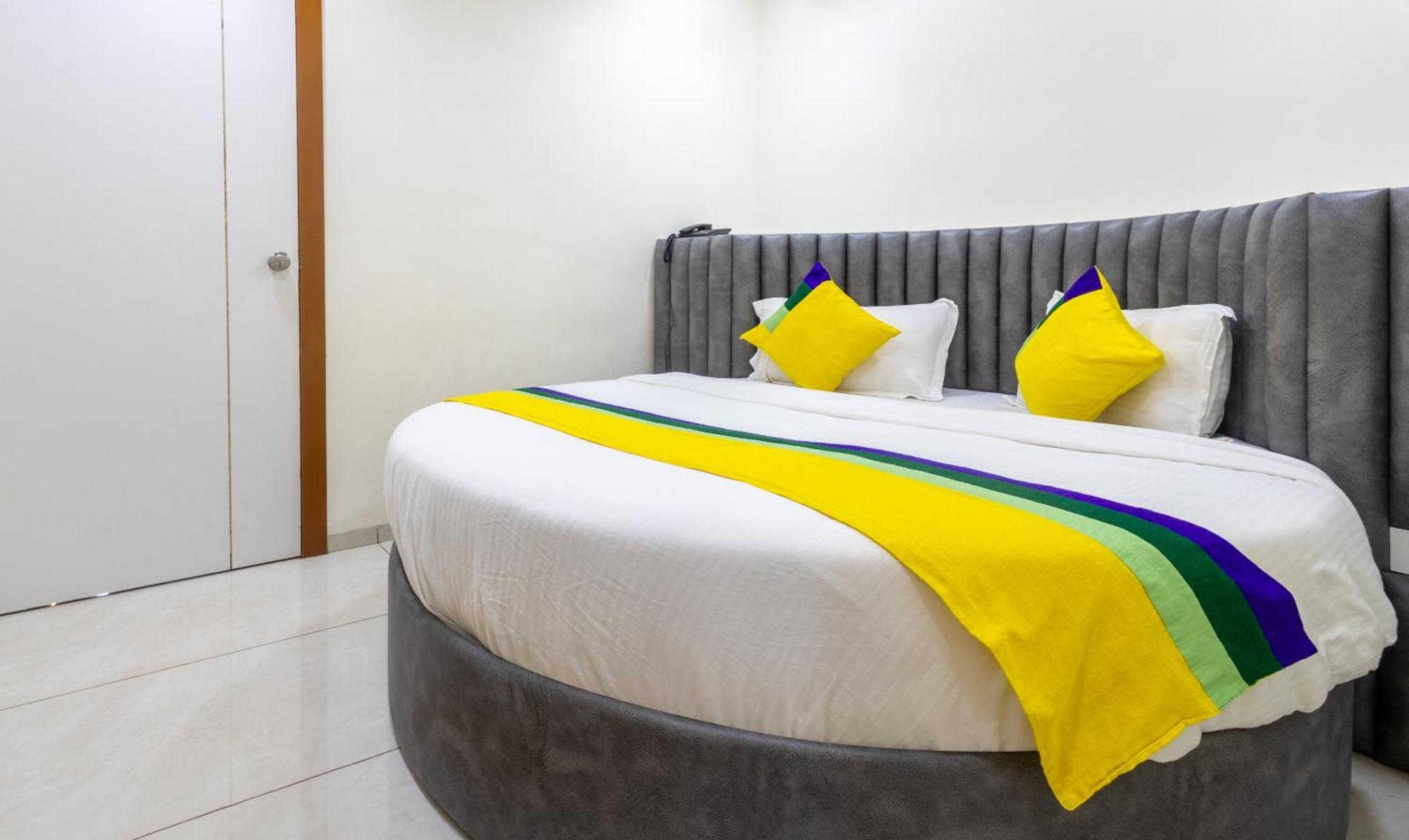 Itsy Hotels Signature, Nehru Nagar Ahmedabad Exterior foto