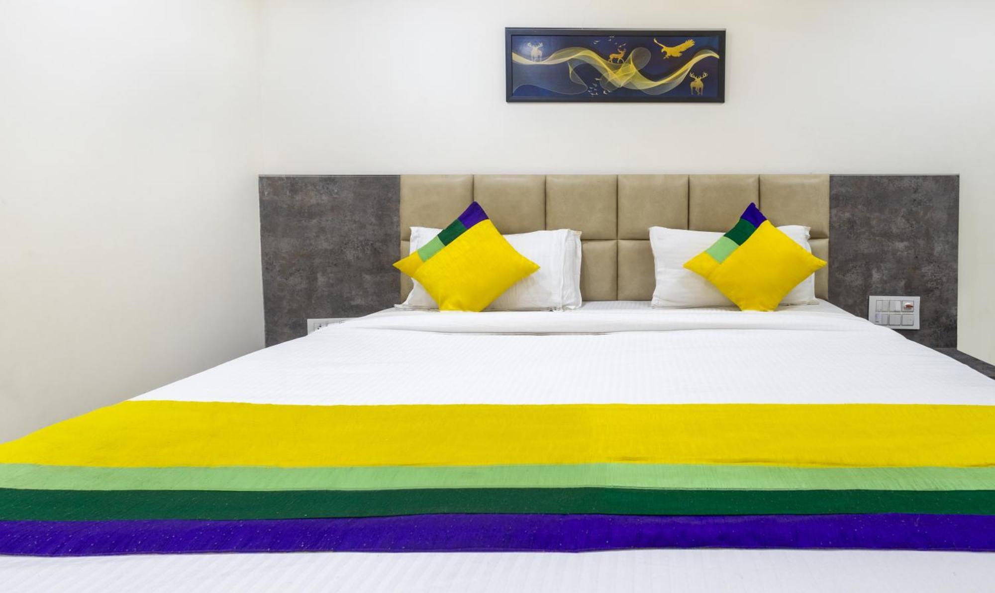 Itsy Hotels Signature, Nehru Nagar Ahmedabad Exterior foto